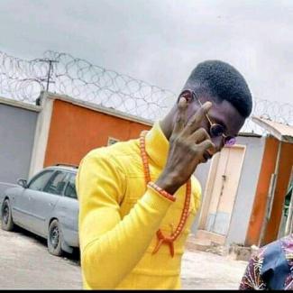 Profile picture for user Famole Olumide